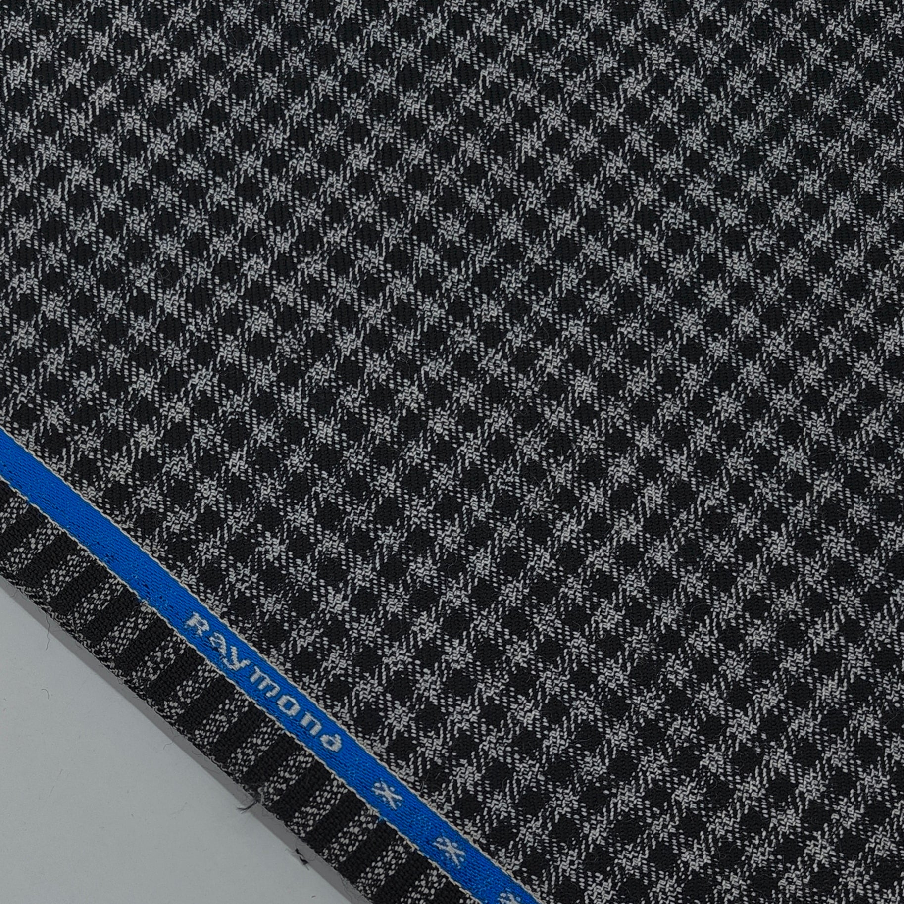 Tweed Blazer Fabric Raymond 52% Wool Windowpane Check Colour Black